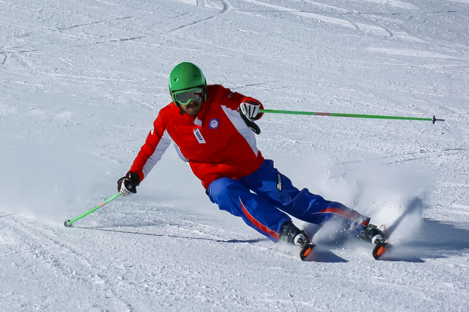 TUC Ski Snow : La Glisse, l’Aventure et l’Esprit d’Équipe !
